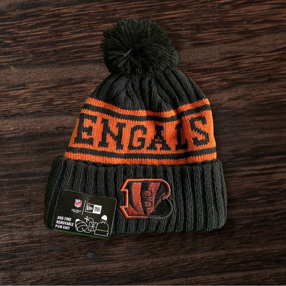 (NWT) 2022 CINCINNATI BENGALS BEANIE!! WHILE SUPPLIES LAST ONLY 🔥🔥